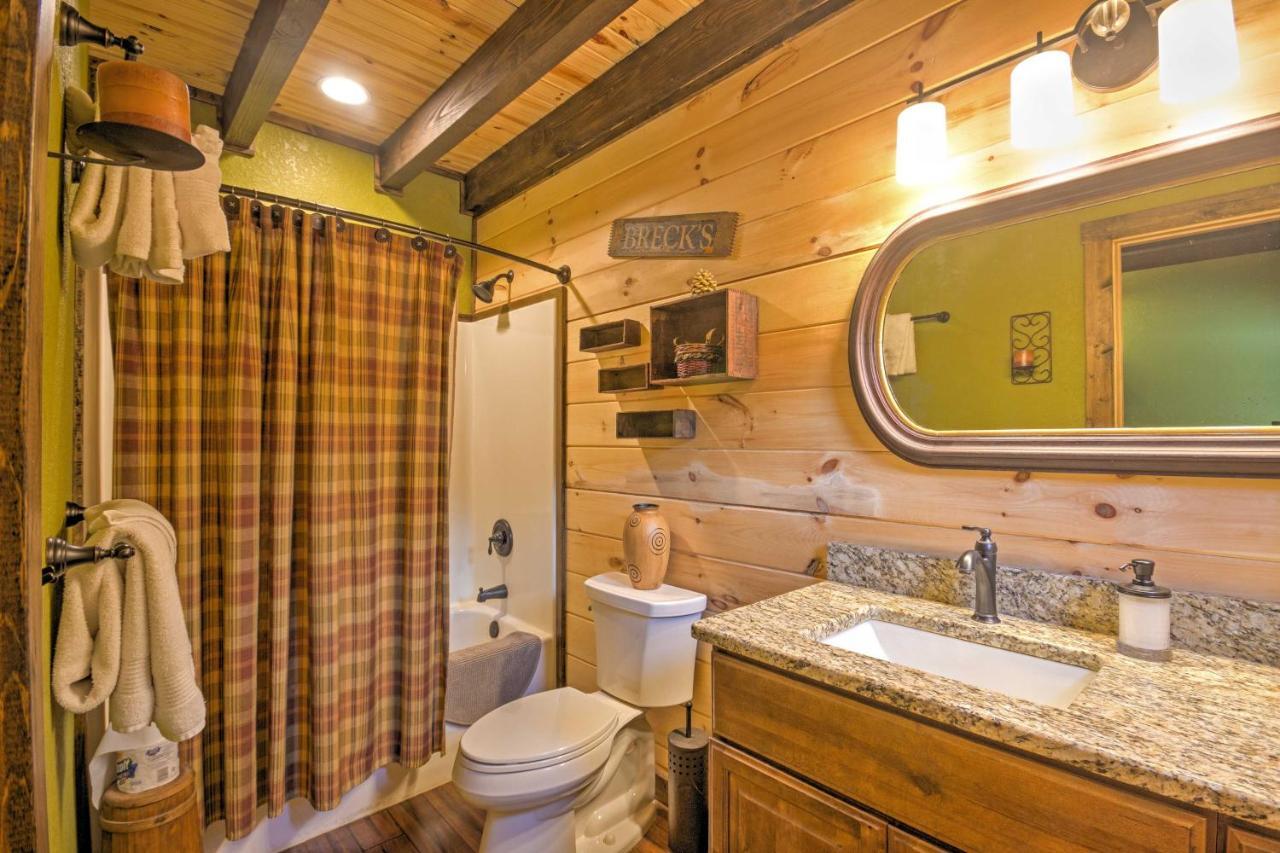 Scenic Fox Ridge Cabin On 4 Acres With Hot Tub! Whittier Esterno foto