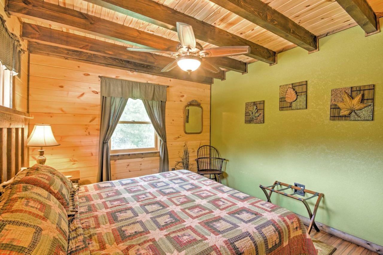 Scenic Fox Ridge Cabin On 4 Acres With Hot Tub! Whittier Esterno foto